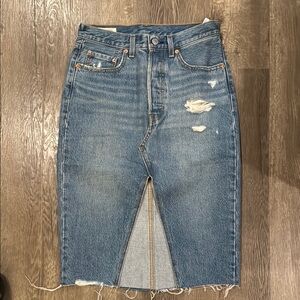 Levi’s premium classic perfect Denim Skirt